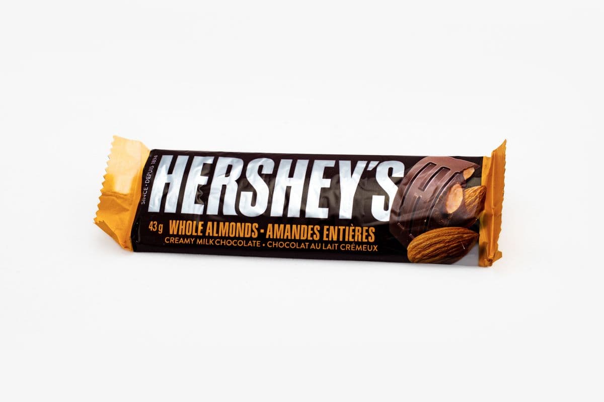 Hershey’s Almond Chocolate (43 g)