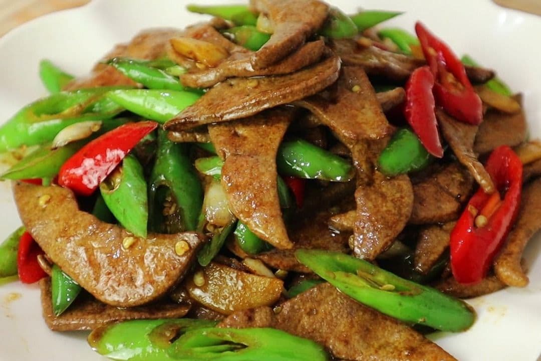 Stir-Fried Pork Liver with Hot Pepper 尖椒炒猪肝