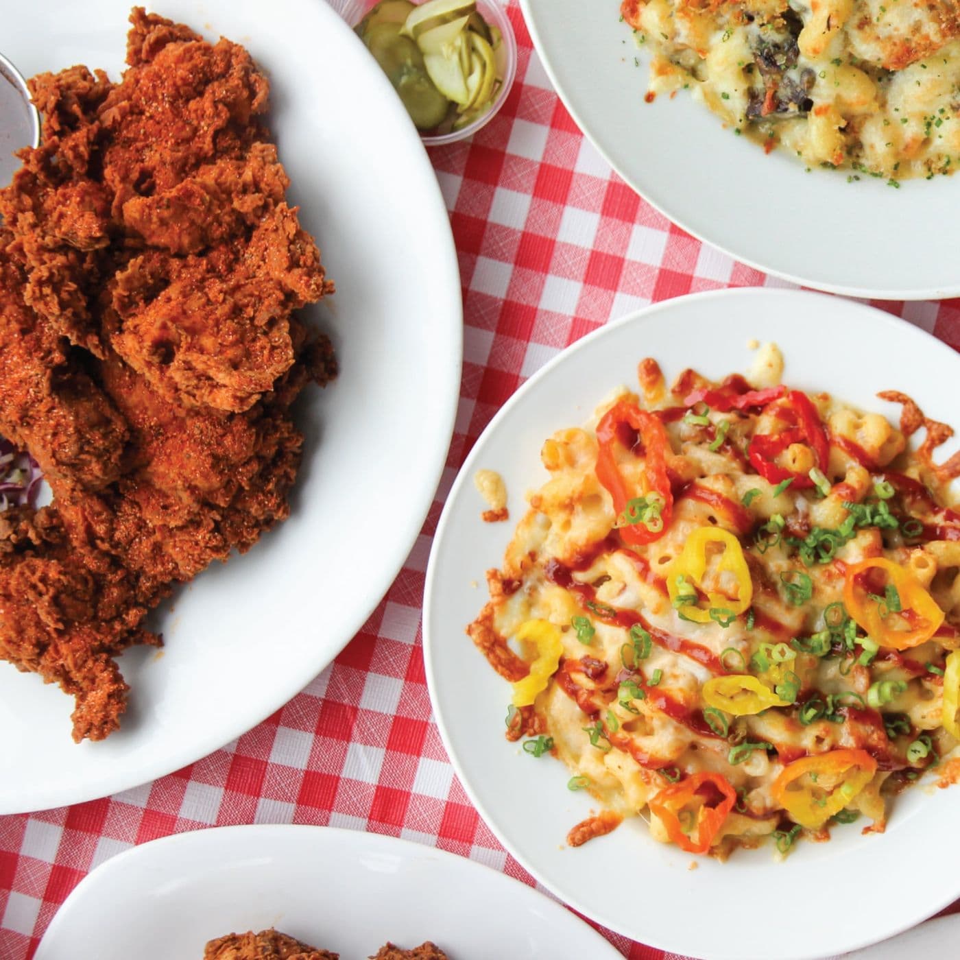Fixins Mac n' Chicken