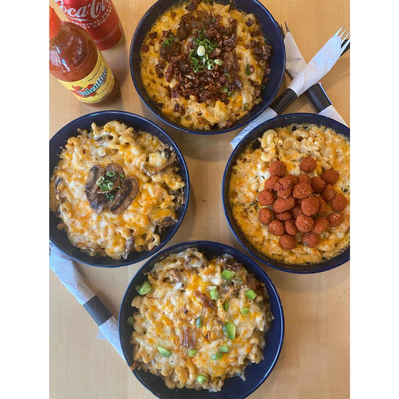 Mac. N . Cheeseria