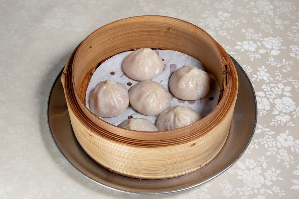 1. Signature Shanghai-Style Soup Dumpling (6 pcs) 招牌小笼包