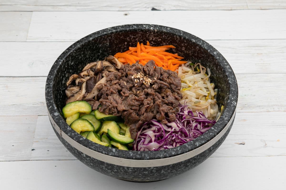 8. Bibim Bap Original (végétarien / vegetarian)