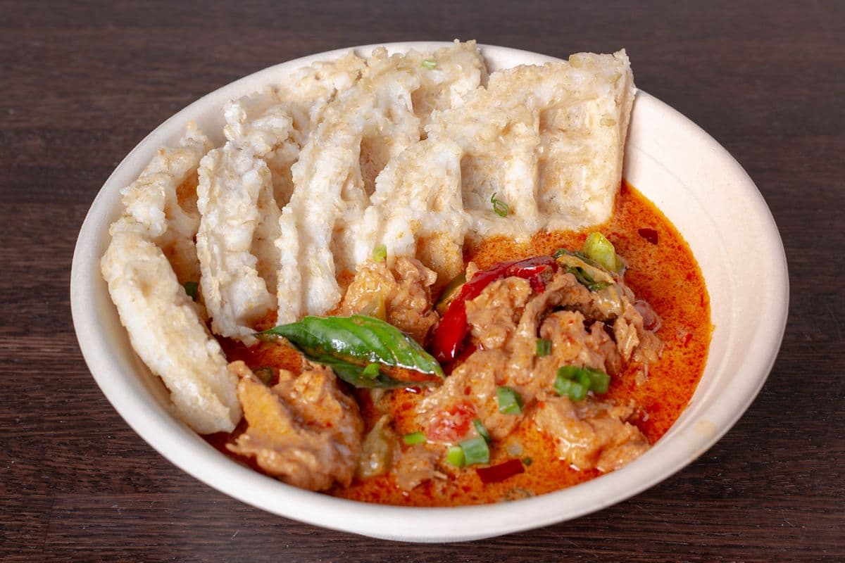 Pha Naeng Curry Coconut Rice Waffle Bowl