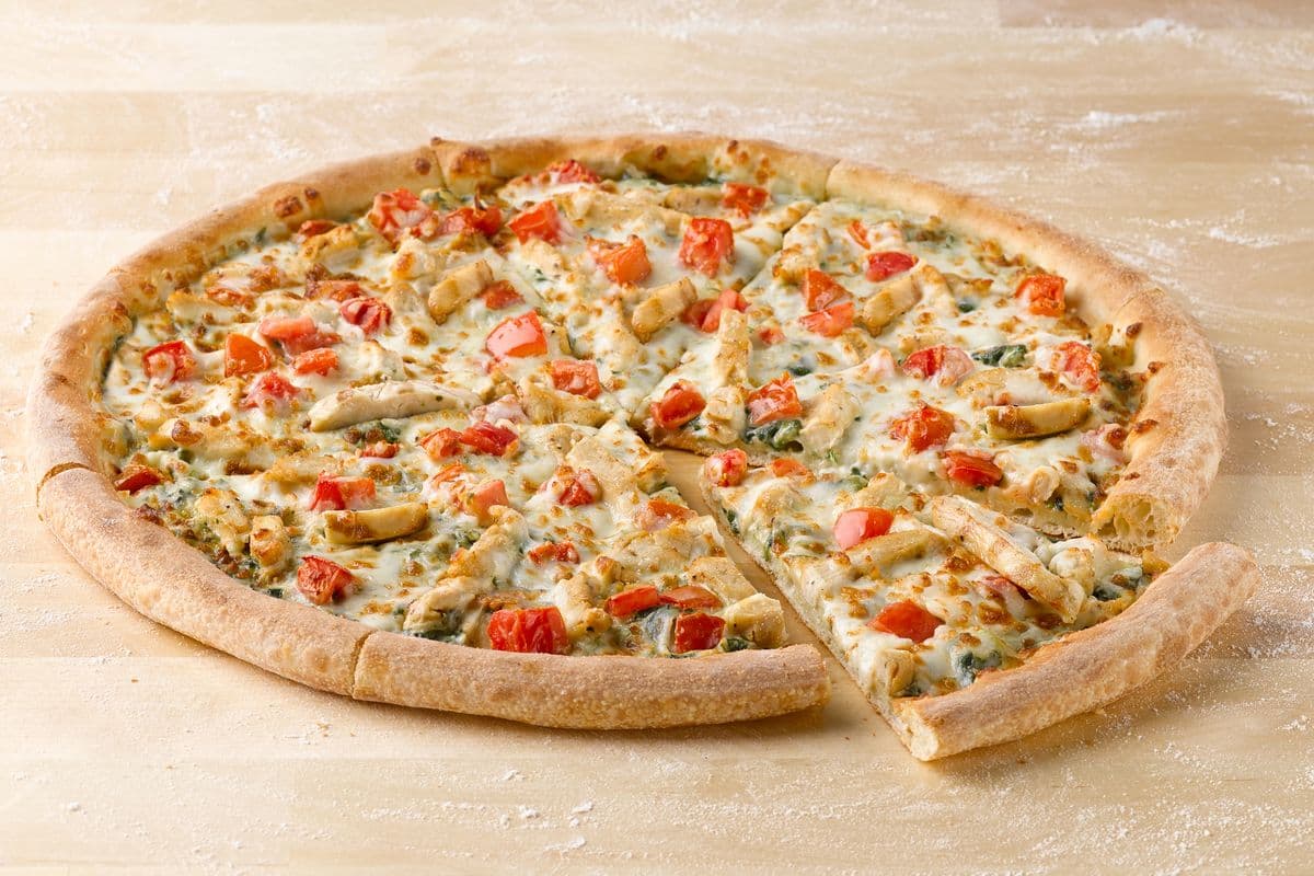 Small Spinach Alfredo Chicken Tomato Pizza