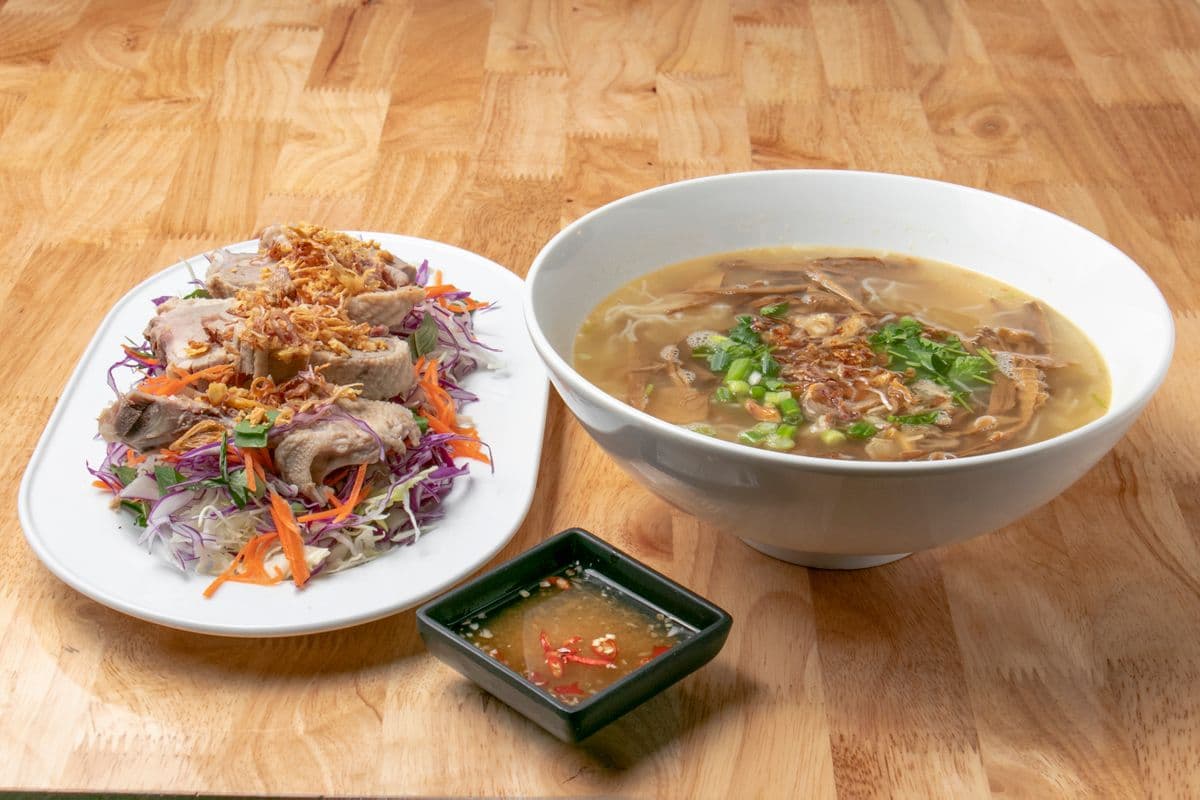 34. Duck and Bamboo Shoot Soup with Salad - Bun Mang Vit, Goi Vit