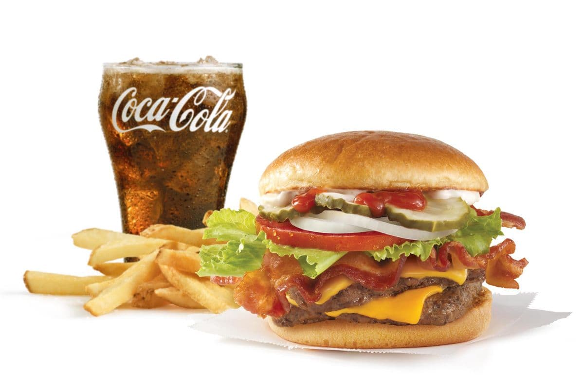 Combo bacon de luxe double avec fromage 1/2 lb*/ Bacon Deluxe 1/2 lb* Double with Cheese Combo (Cals: 1100-1520)