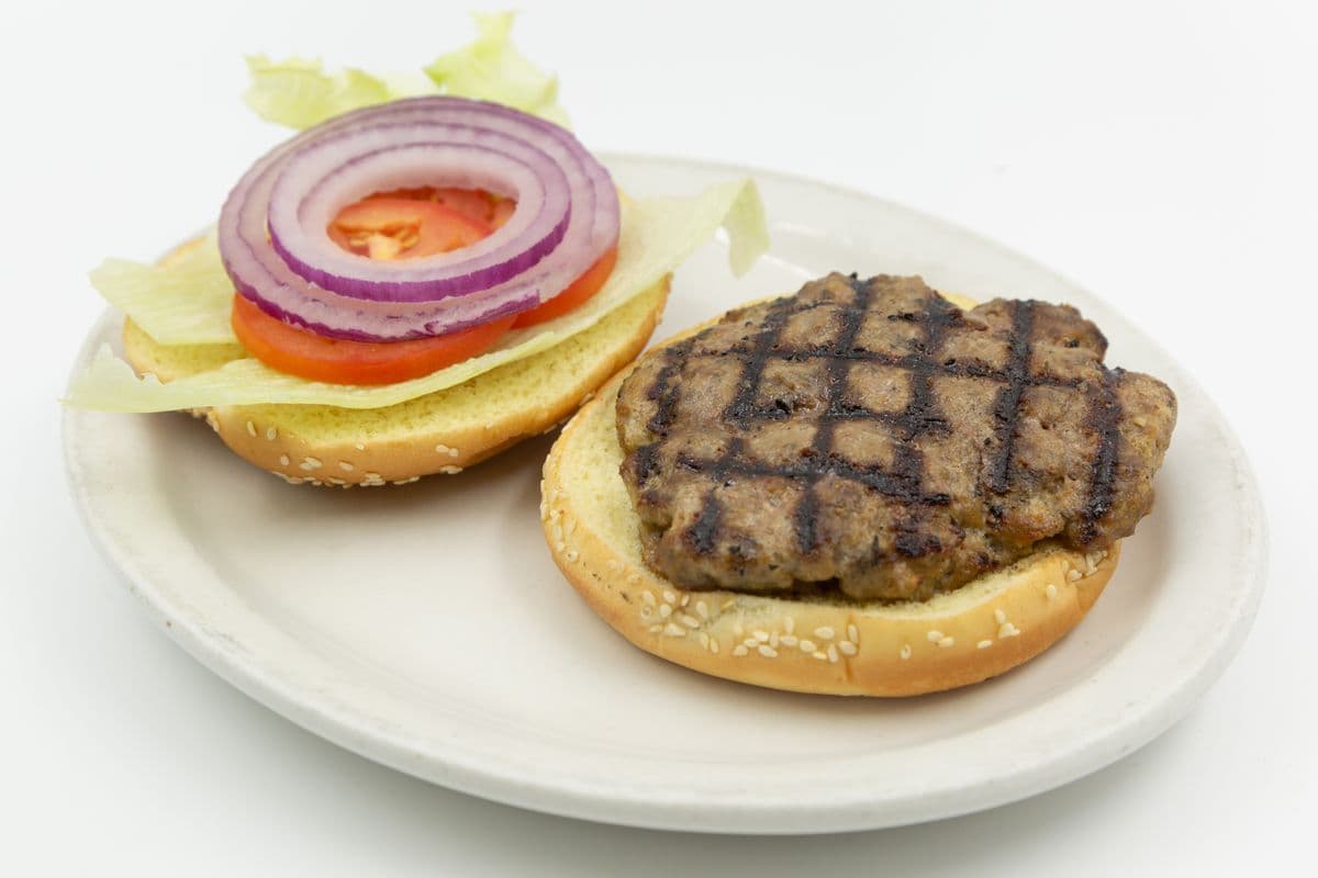 Kubby's Classic Burger (8 oz)