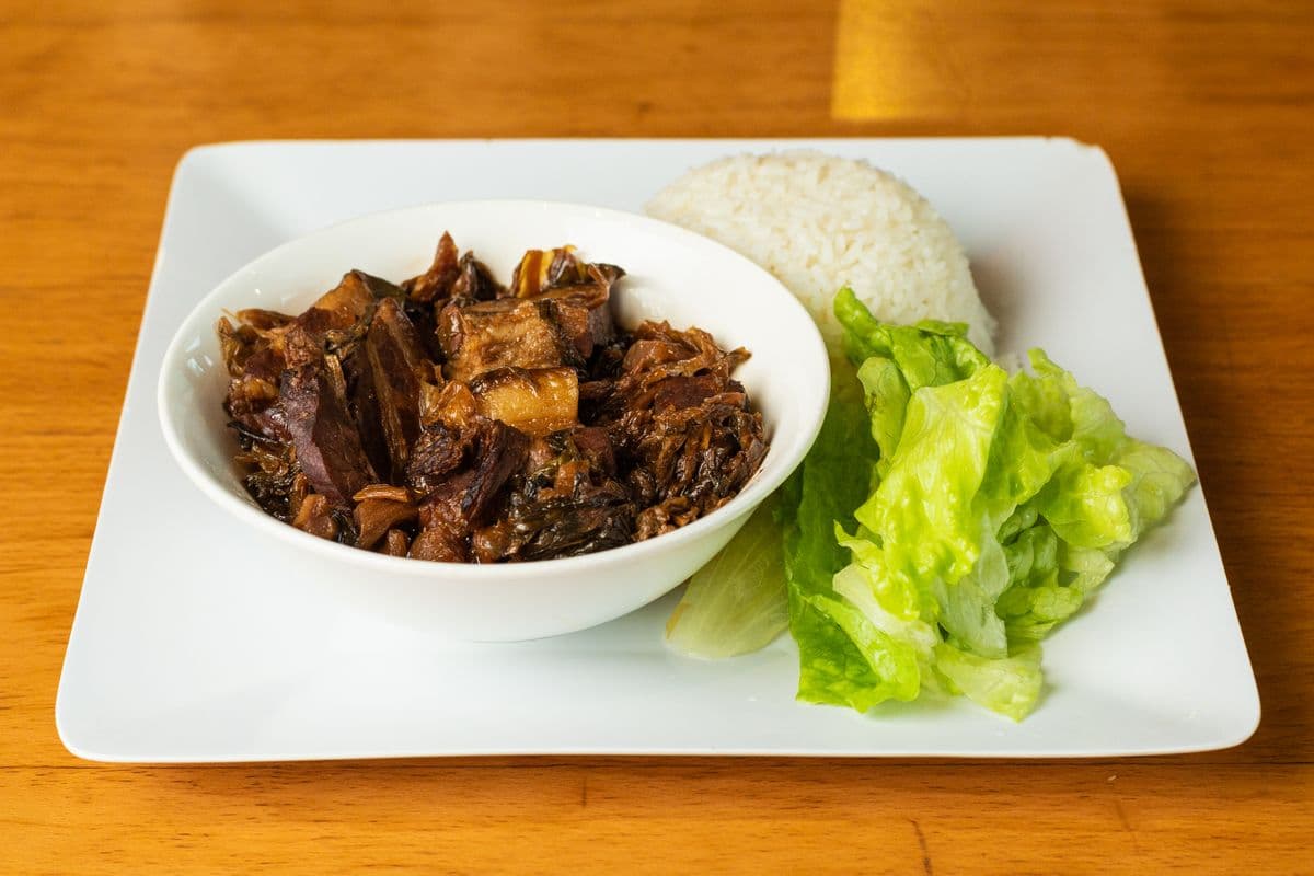 E2. Braised Pork with Preserved Vegetables on Rice