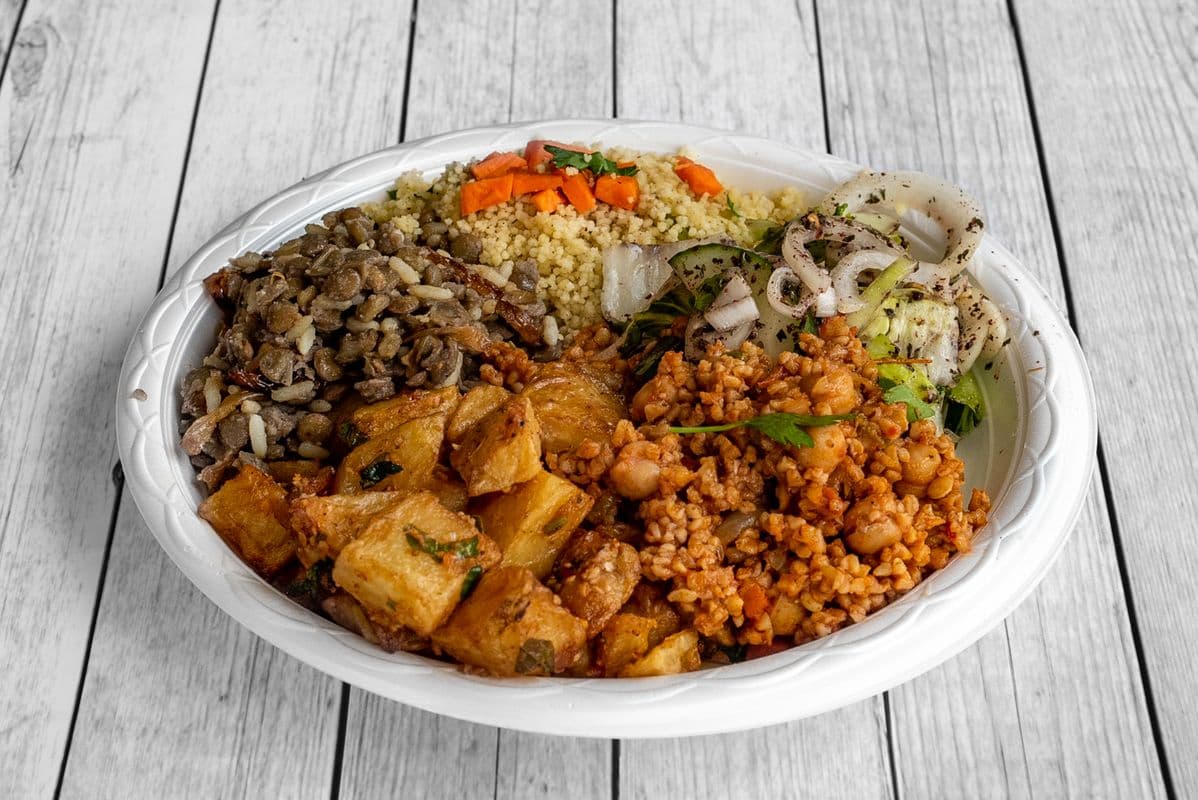 Plat de cinq choix végétariens / Vegetarian Choice Five Plate