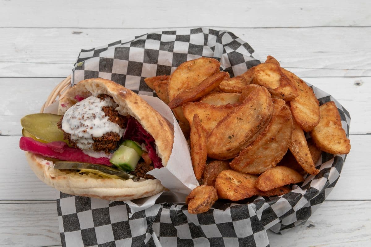 Pita aux falafels / Falafel Pita COMBO