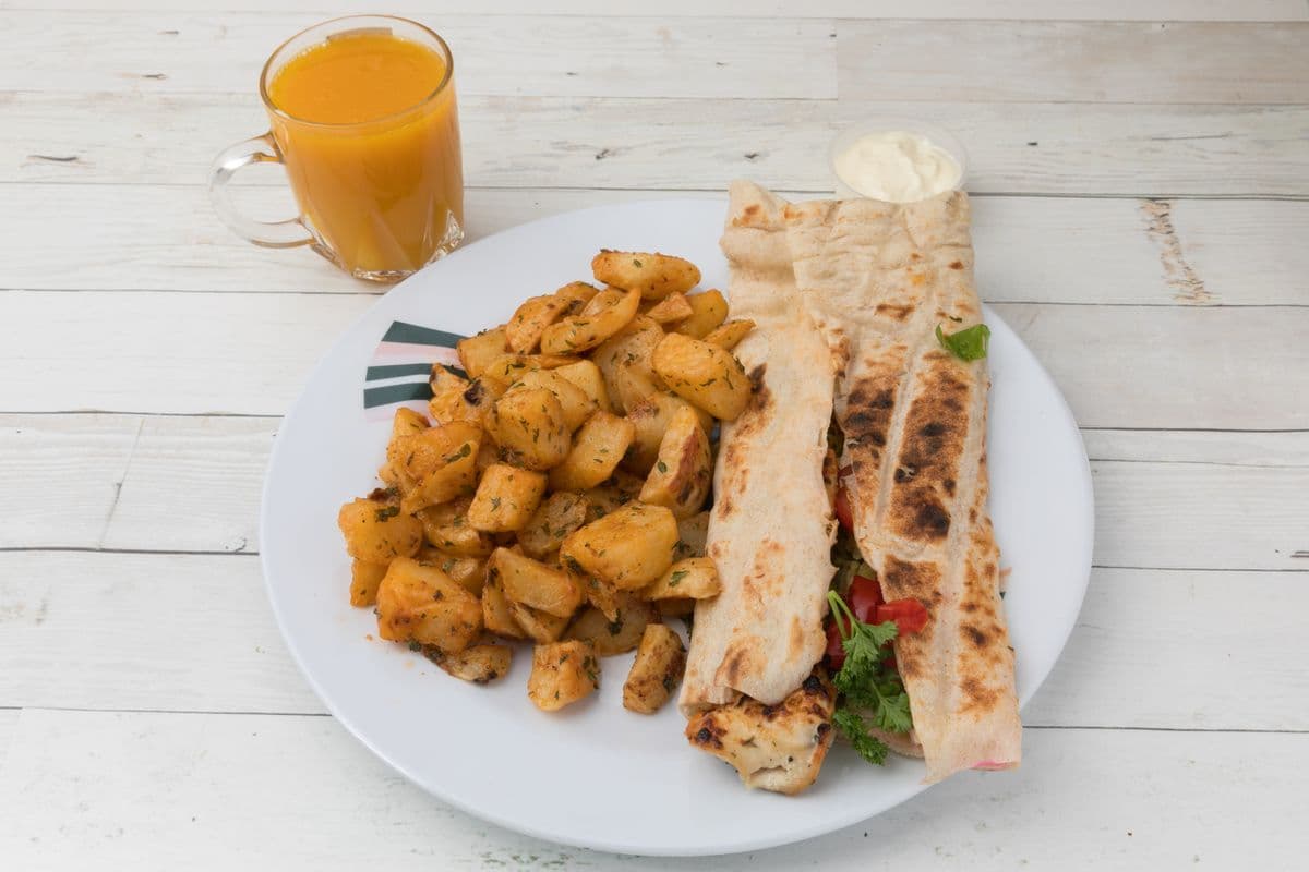 S2. Sandwich Shish Taouk
