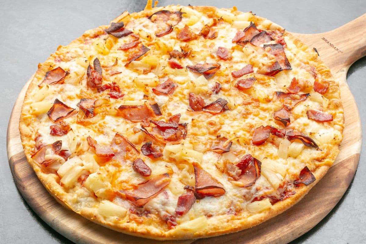 14" True Tropical Hawaiian Pizza (Large (14"))