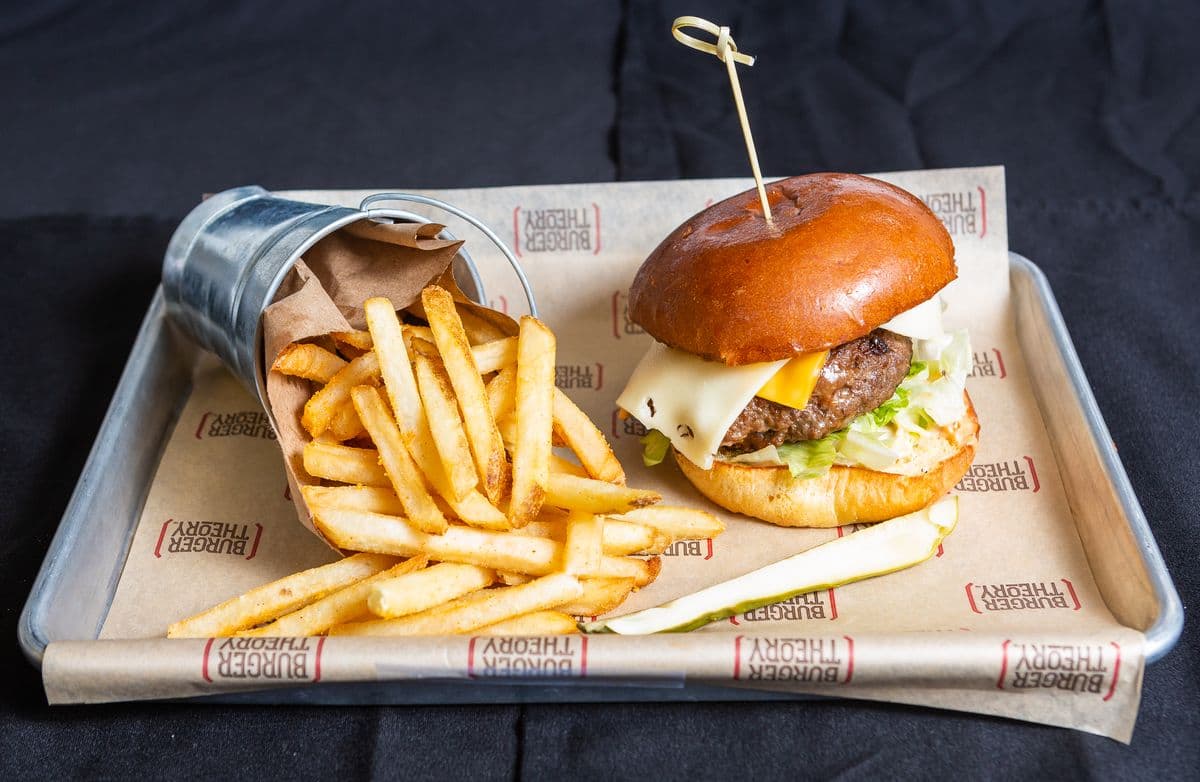 B.T. Boss House Burger