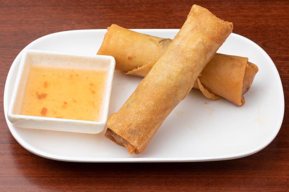 1. Rouleaux impériaux (4 mcx) / Vegetables Imperial Rolls (4 pcs)