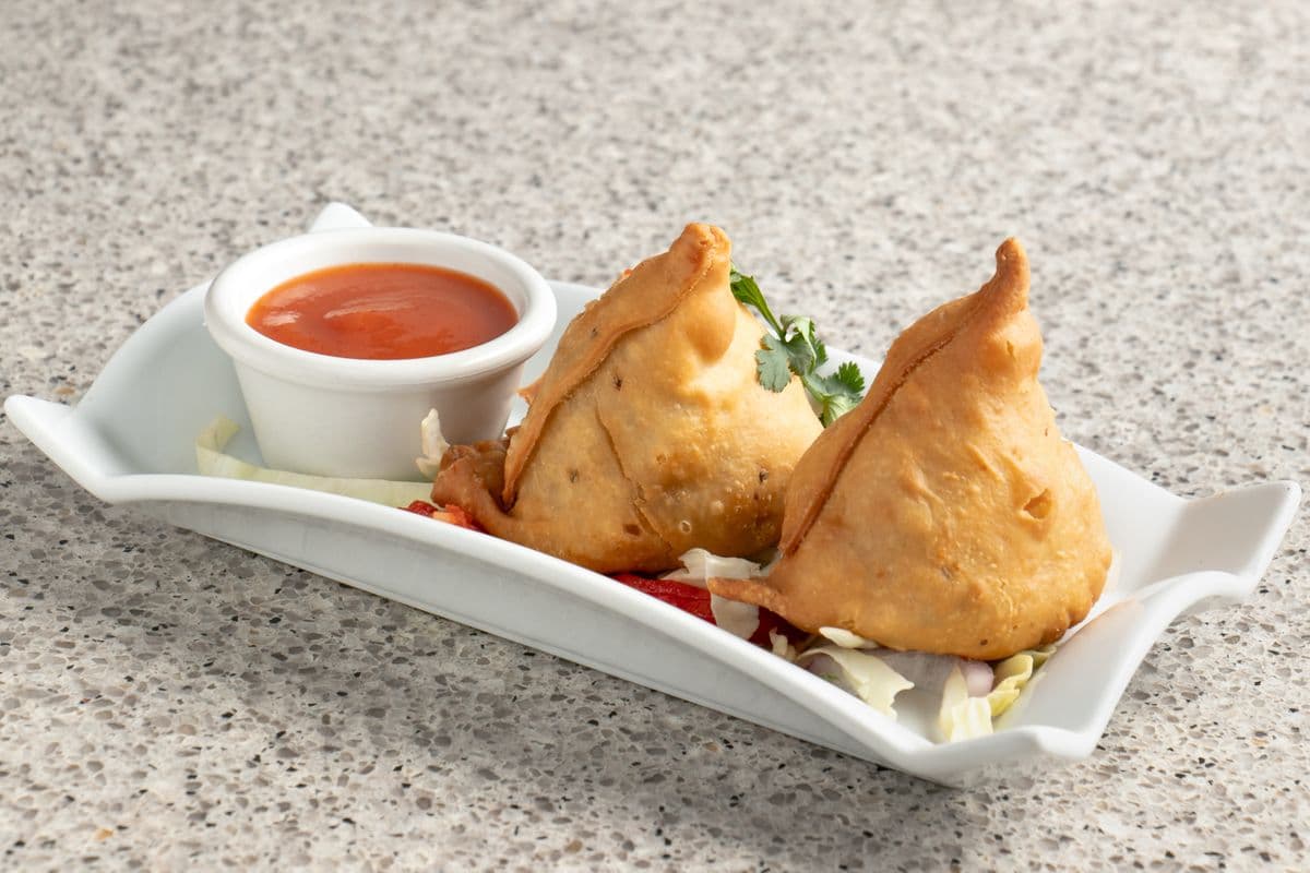 Vegetable Samosas (2 pcs)