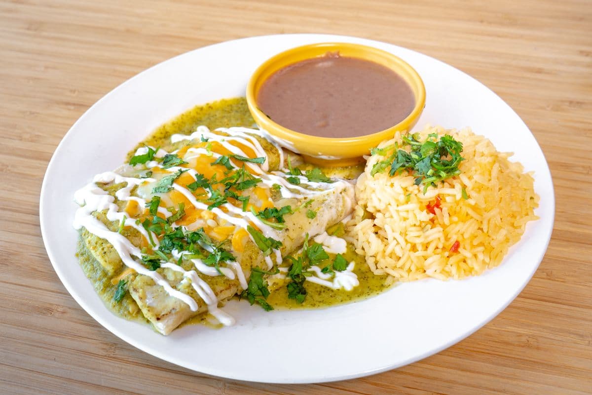 Enchiladas En Salsa Verde