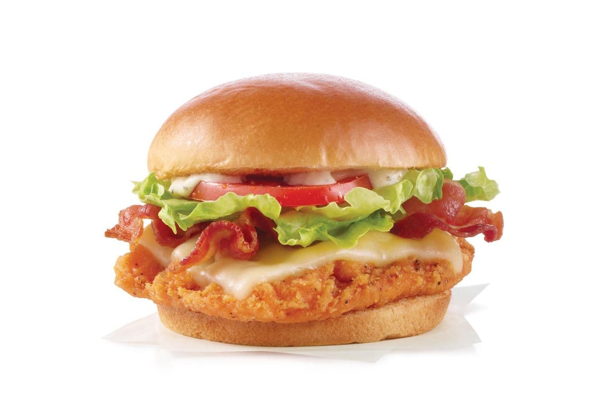 Sandwich Club Ranch à l’Asiago / Asiago Ranch Chicken Club (Cals: 480-600)