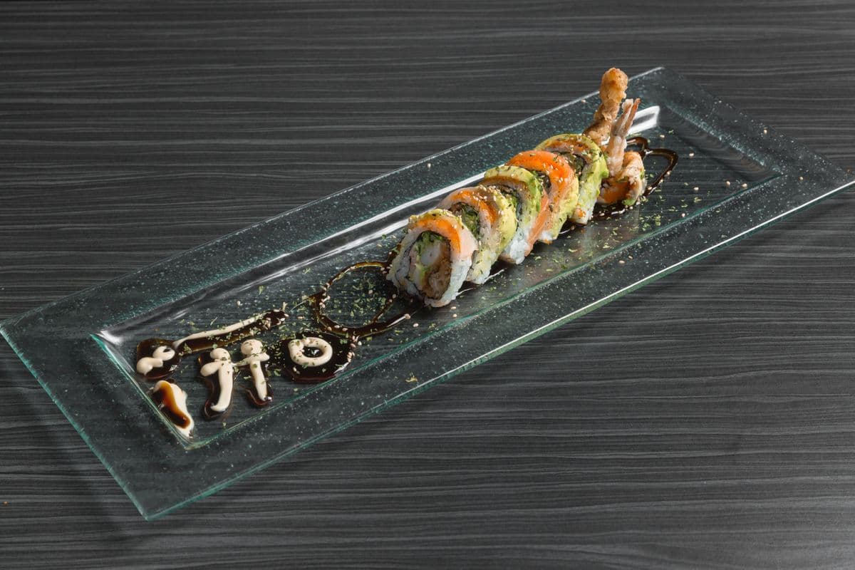Super Rainbow Maki Roll (10 pcs)