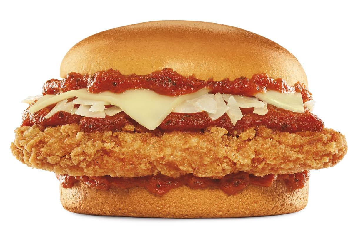 Chicken Parmesan Sandwich (590 Cals)