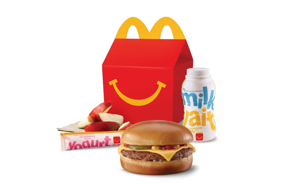 Happy Meal Cheeseburger with Apple Slices [360-470 Cals]