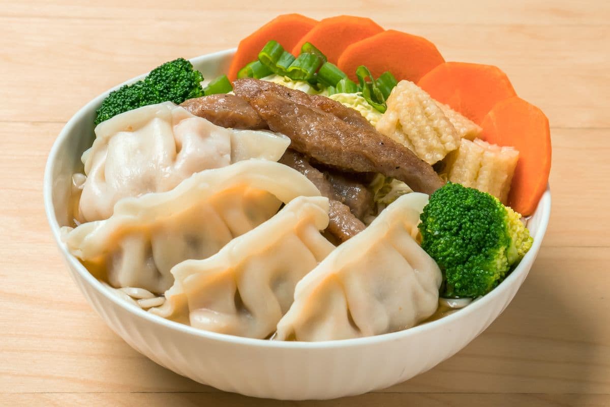 Kimchi Pork Vegetable Wor Wonton (4 pcs) Soup