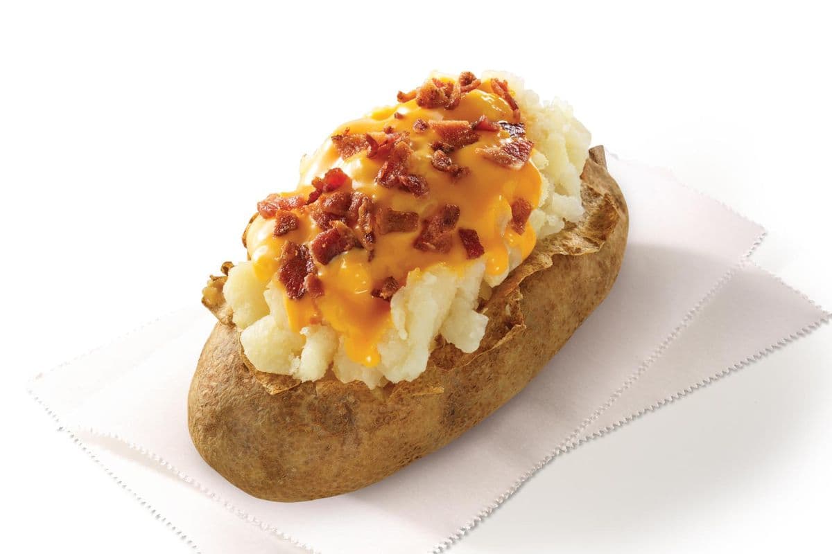 Pomme de terre au four bacon et sauce fromage / Bacon Cheddar Cheese Sauce Baked Potato (Cals: 420)