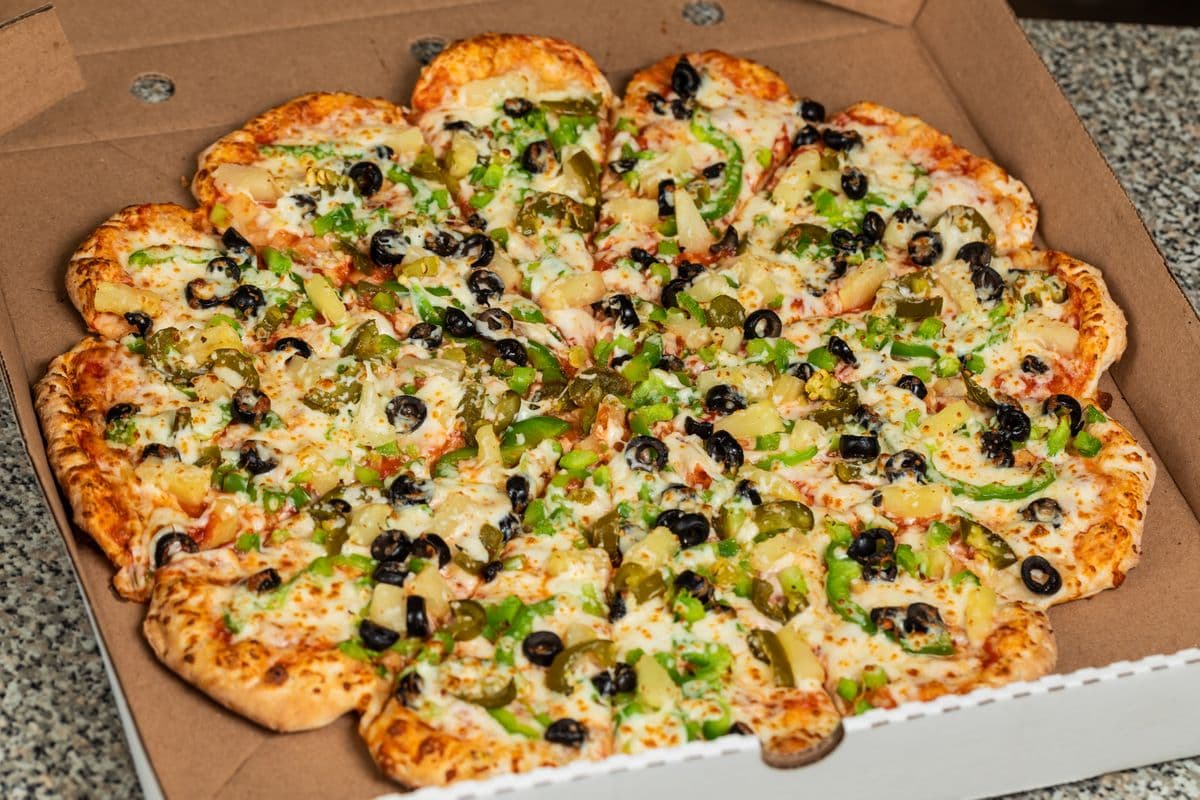 Large Hawaiian Pizza