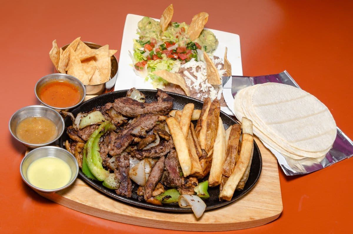 30. Parrillada Azteca (8 oz)