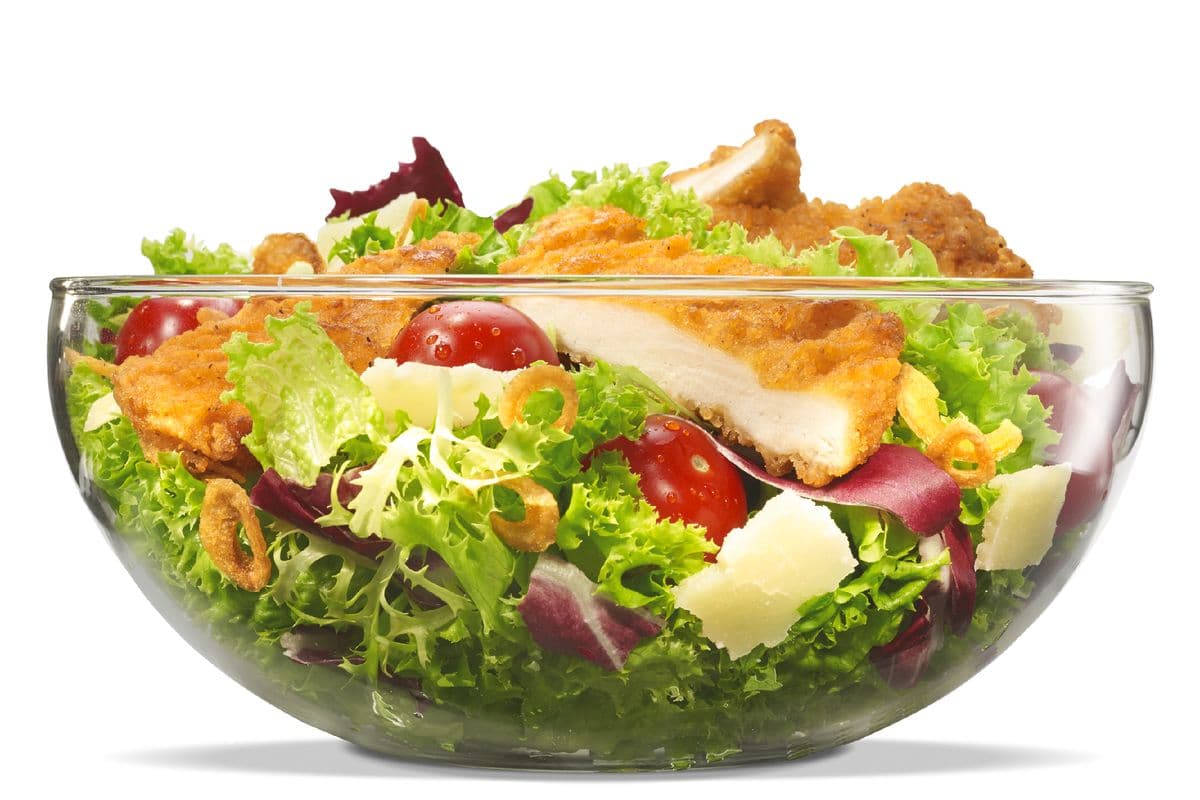 Caesar Garden Fresh Salad with Crispy Chicken (610 Cals)