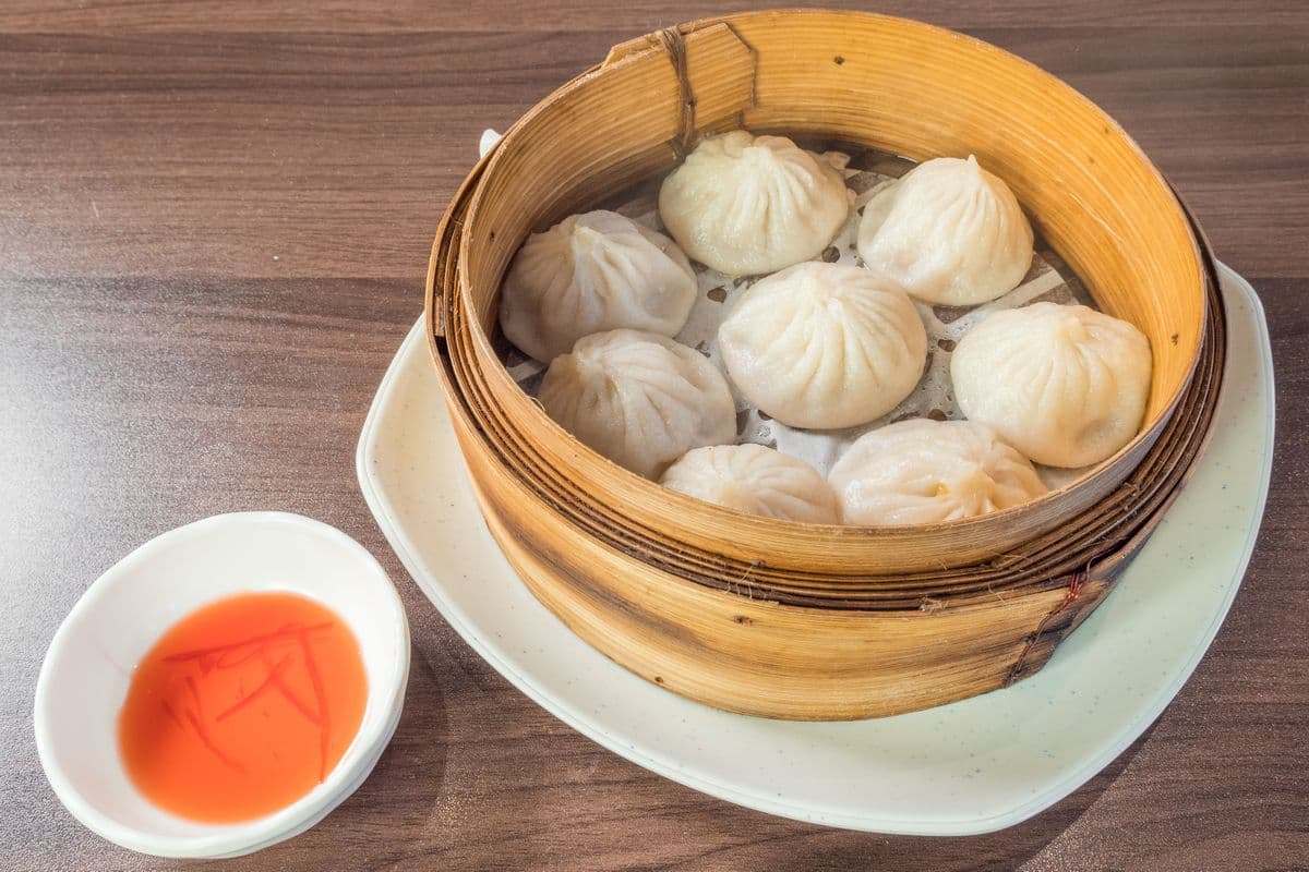 Xiao-Long Bao Steamed Buns (8 pcs)