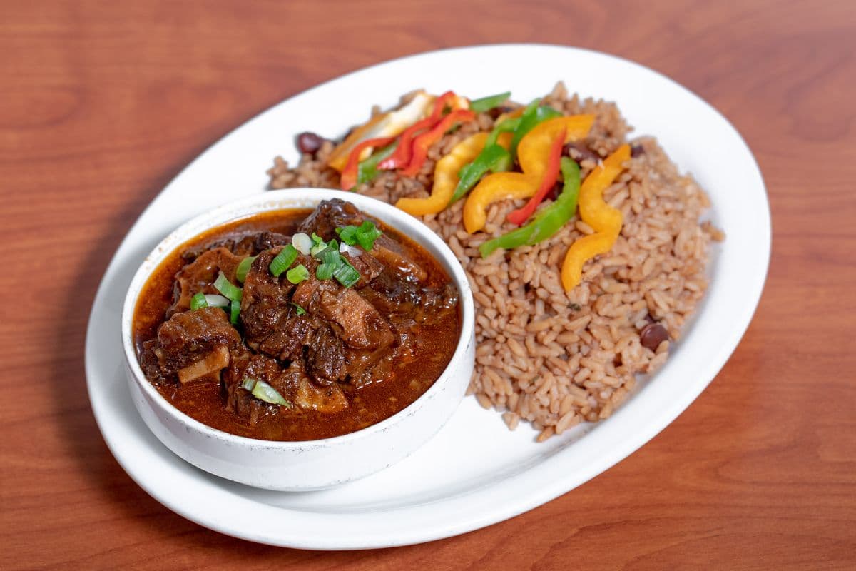 Oxtail with Rice and Peas