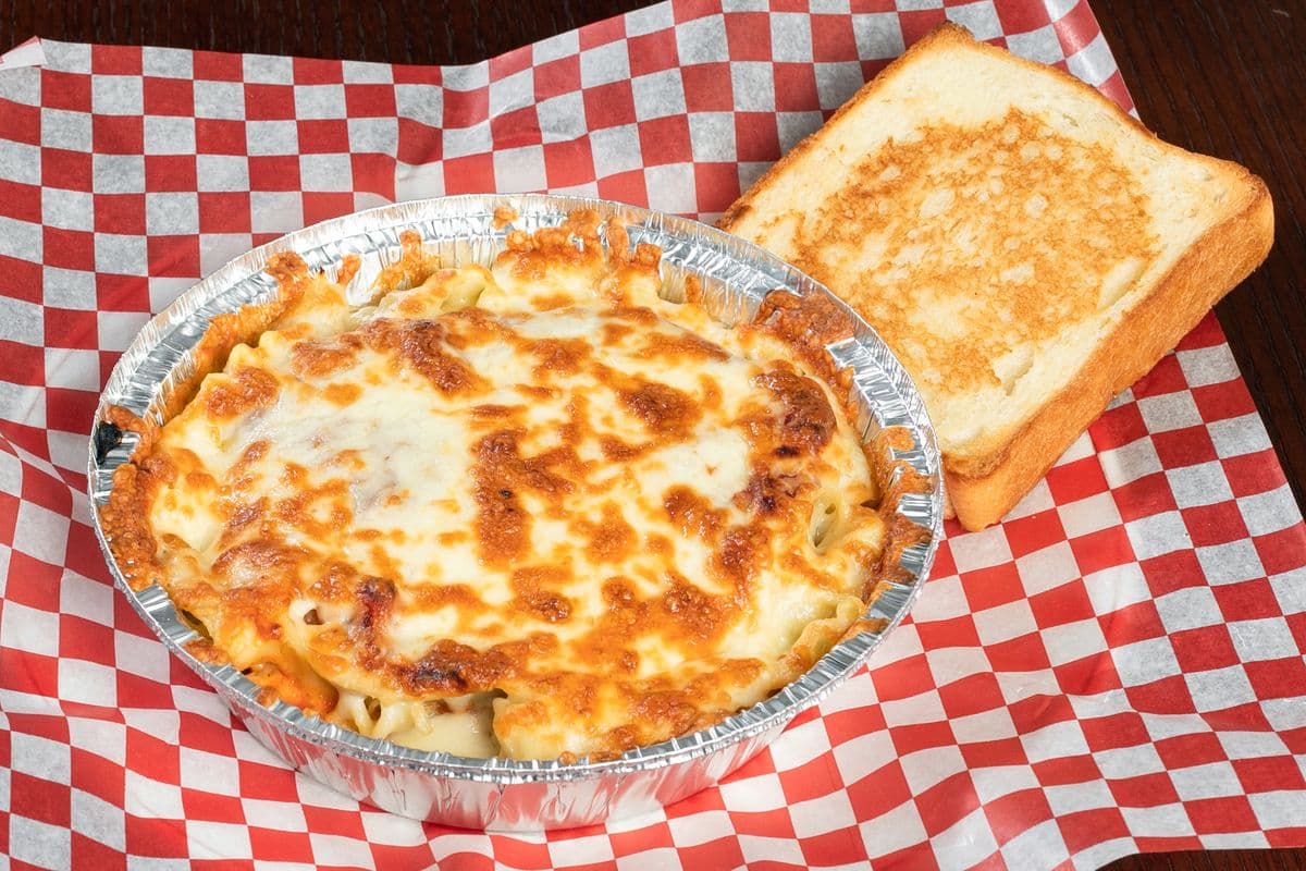 Baked Lasagna with Meat Sauce