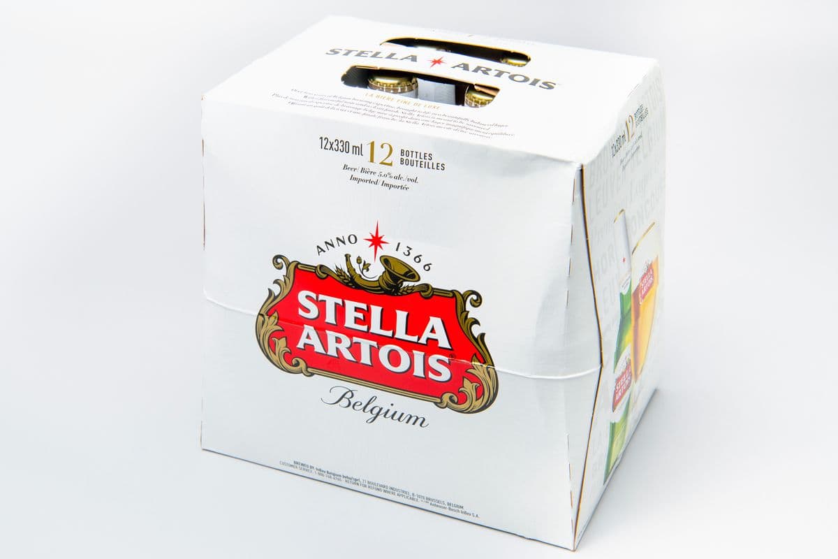 15011. Stella Artois (12 Bottles) (12 x 330 ml)
