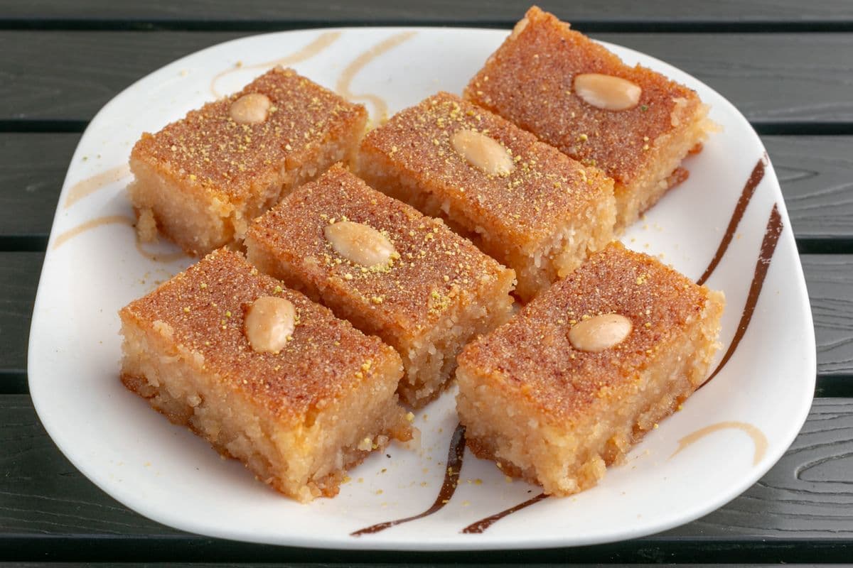 Basboussa (6 pcs)