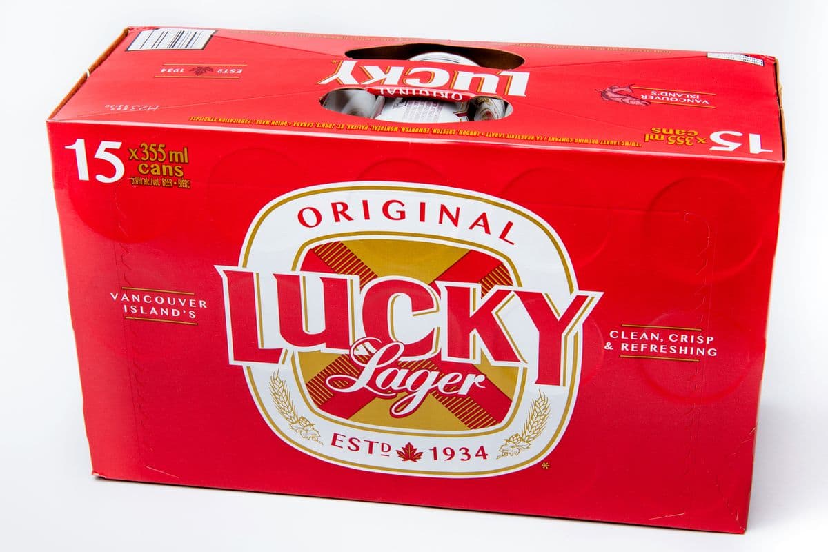 Lucky Lager (15 x 355 ml cans)