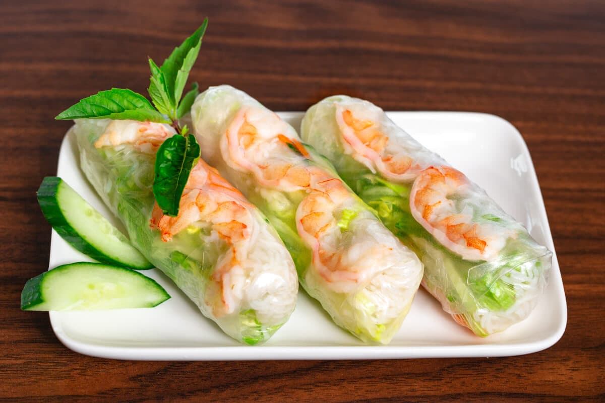3. Salad Rolls (3 pcs)