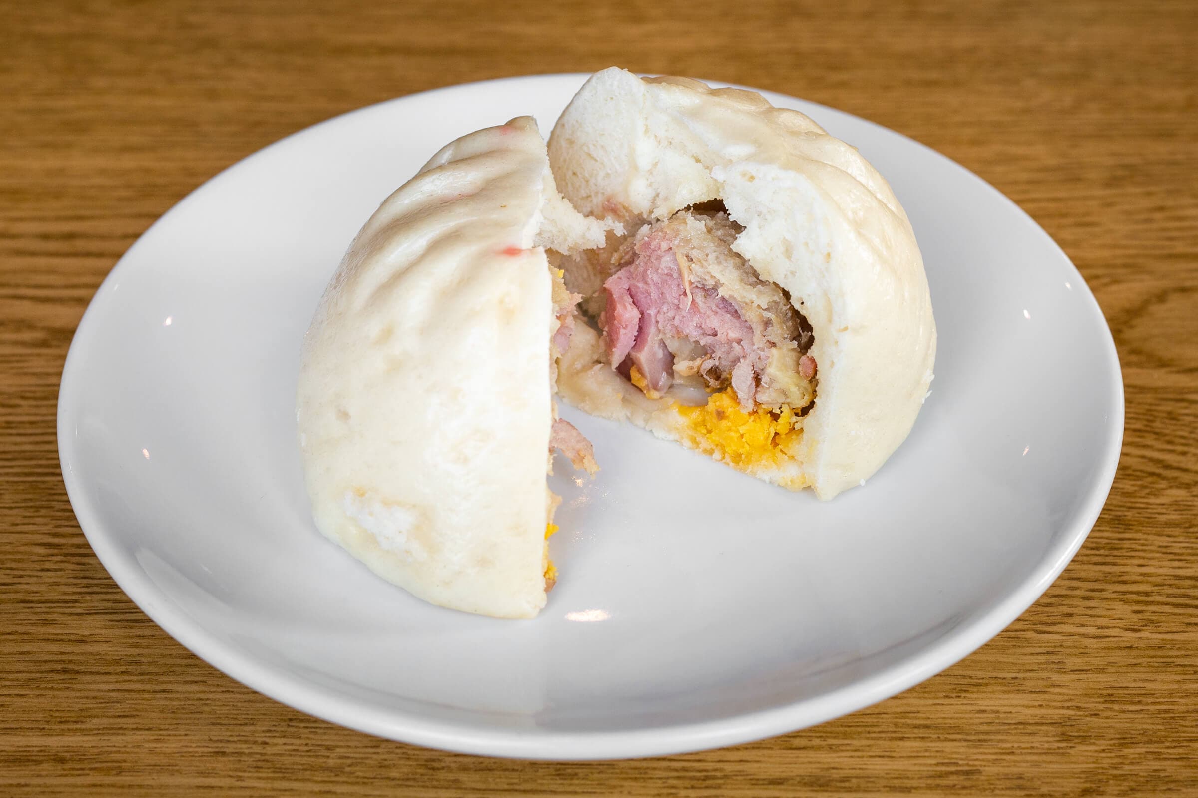 Chicken Deluxe Bola-Bola Bun (1 pc)