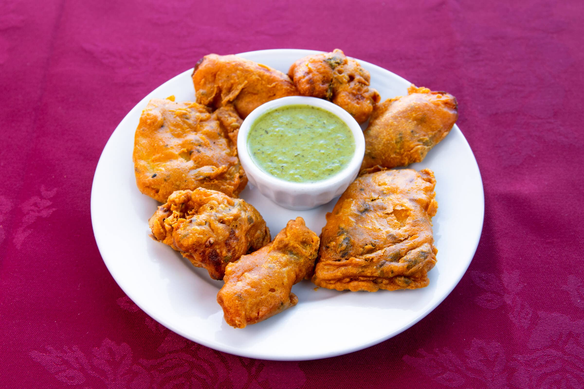 Vegetable Pakoras (6 pcs)