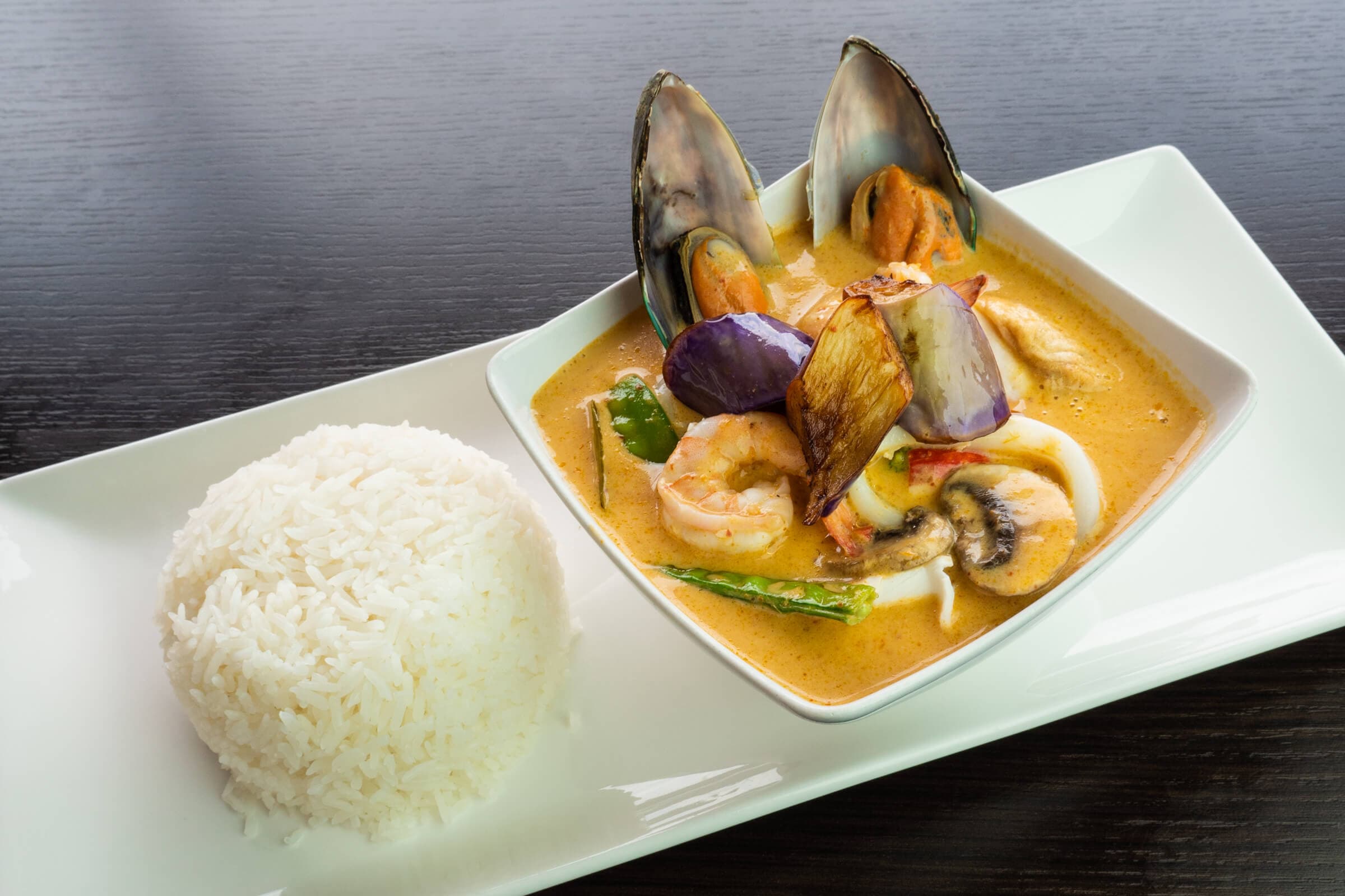 T2. Thai Red or Green Curry