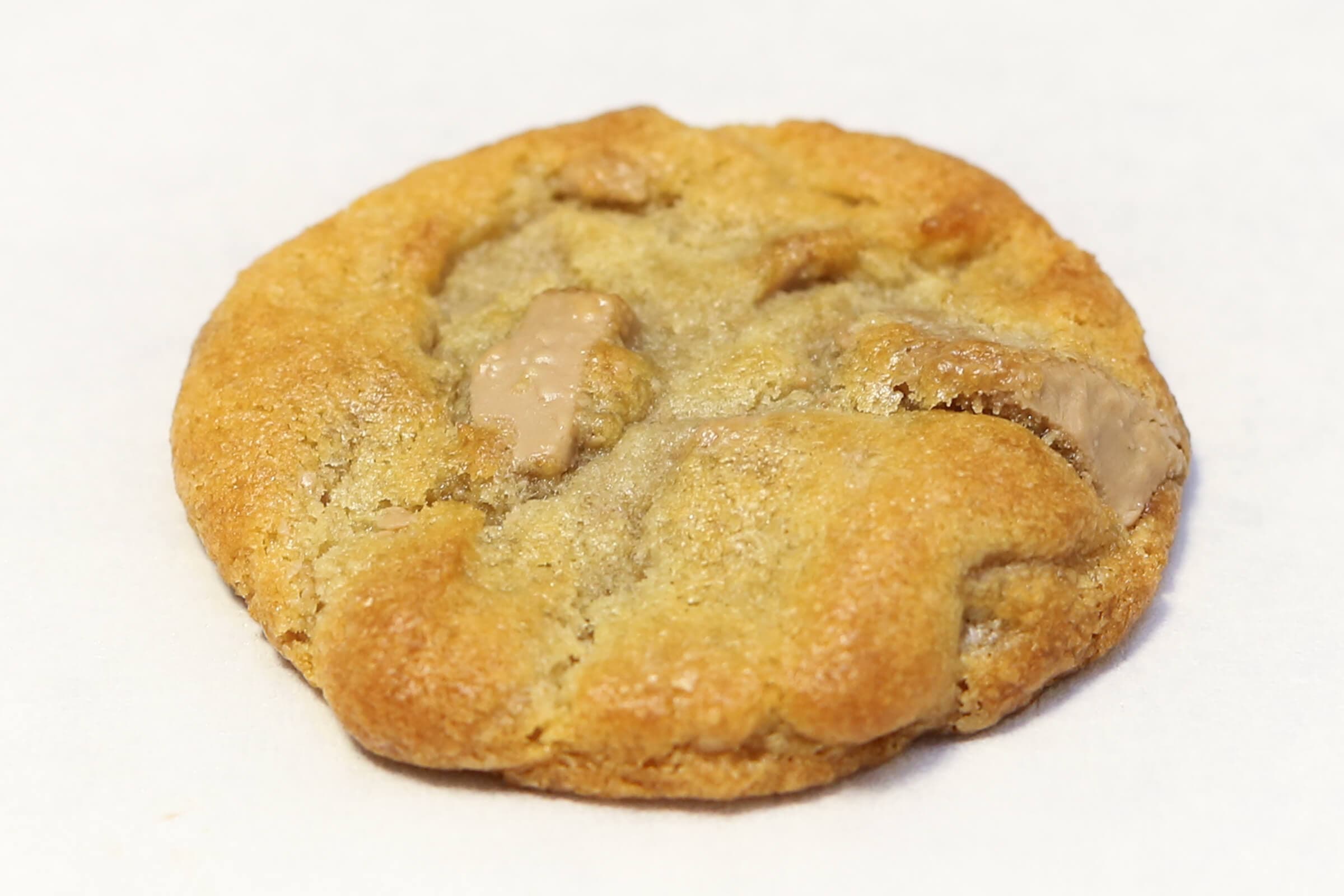 Salted Caramel Blondie Cookie (1 pc)
