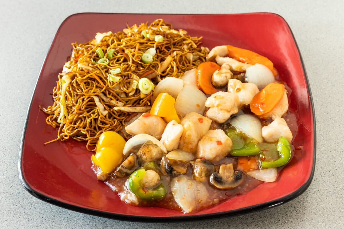 Chicken with Thai Sauce (Sweet and Spicy) Platter