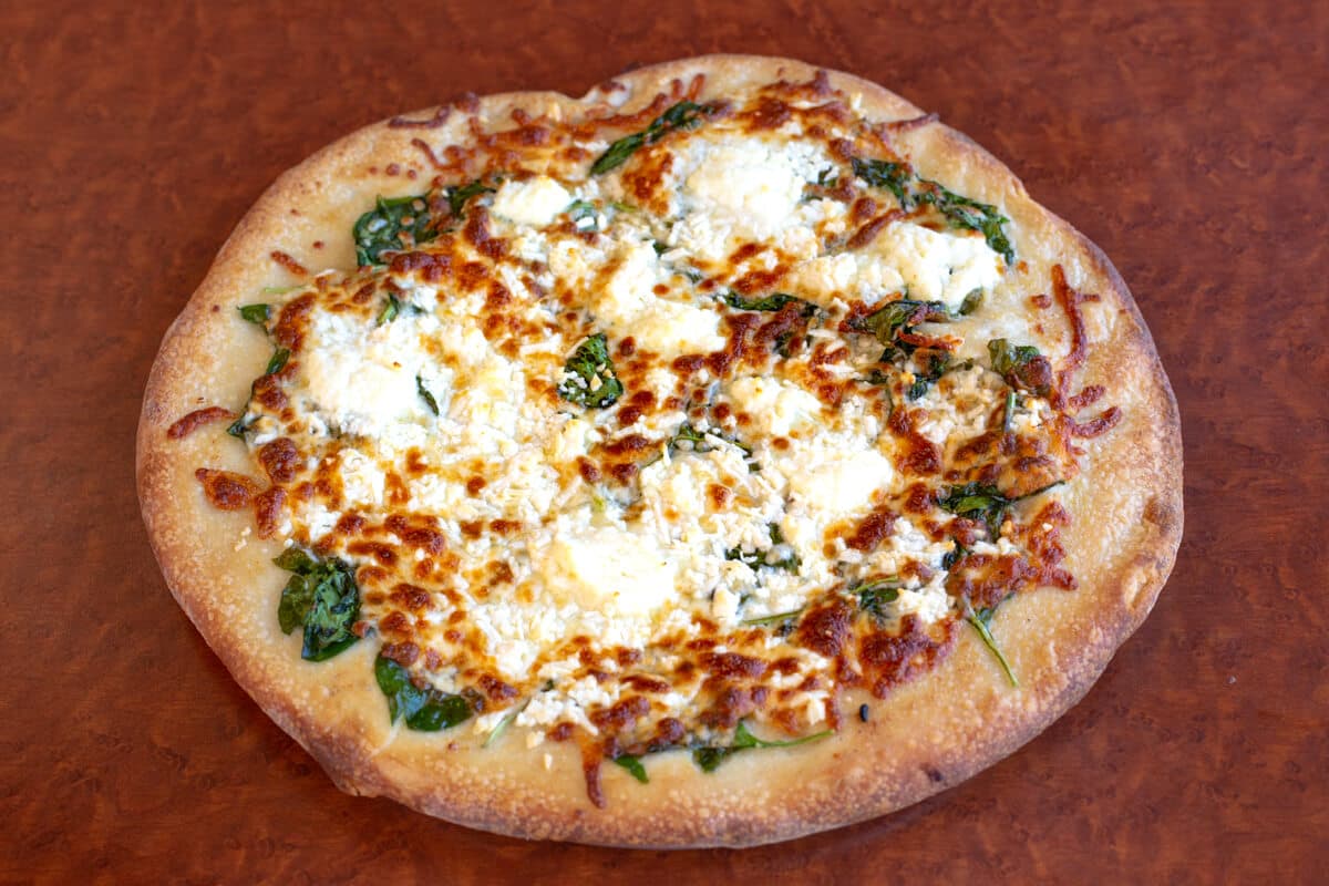 24. 16" Extra Large Spinach Delight Pizza