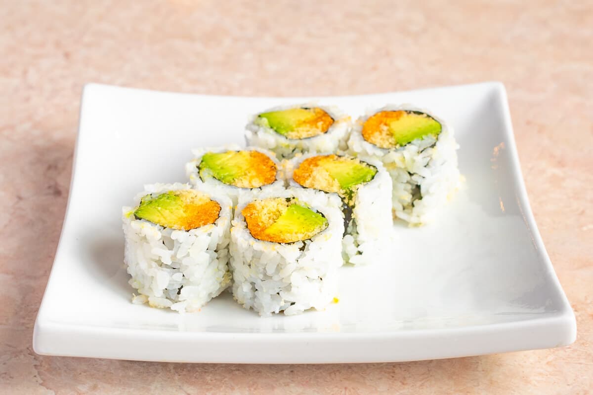 V5. Spicy Avocado Roll (6 pcs)