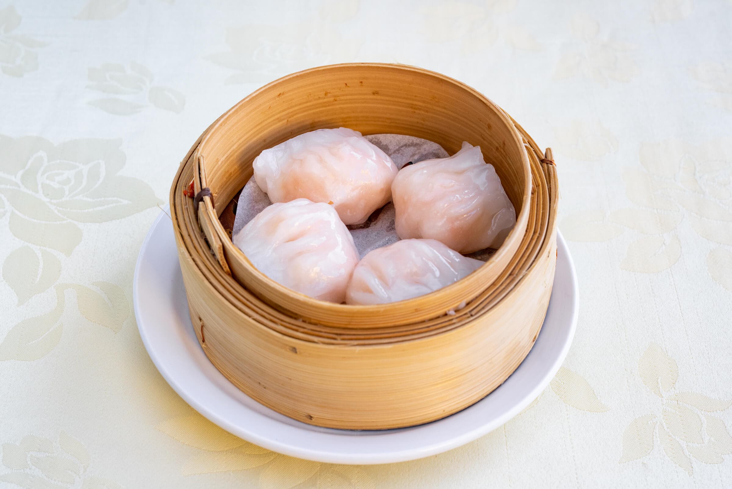 2. Steamed Shrimp Dumpling 晶瑩蝦餃皇