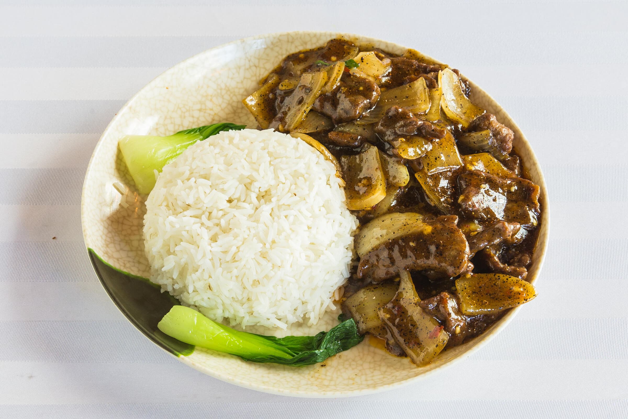 212. Tender Beef Fillets with Black Pepper Sauce