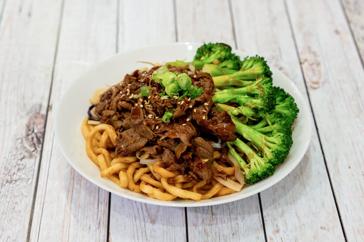 Yakisoba au boeuf / Beef Yakisoba