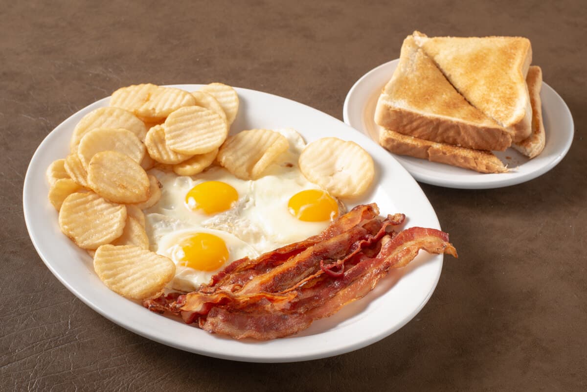 Three-Eggs Breaky