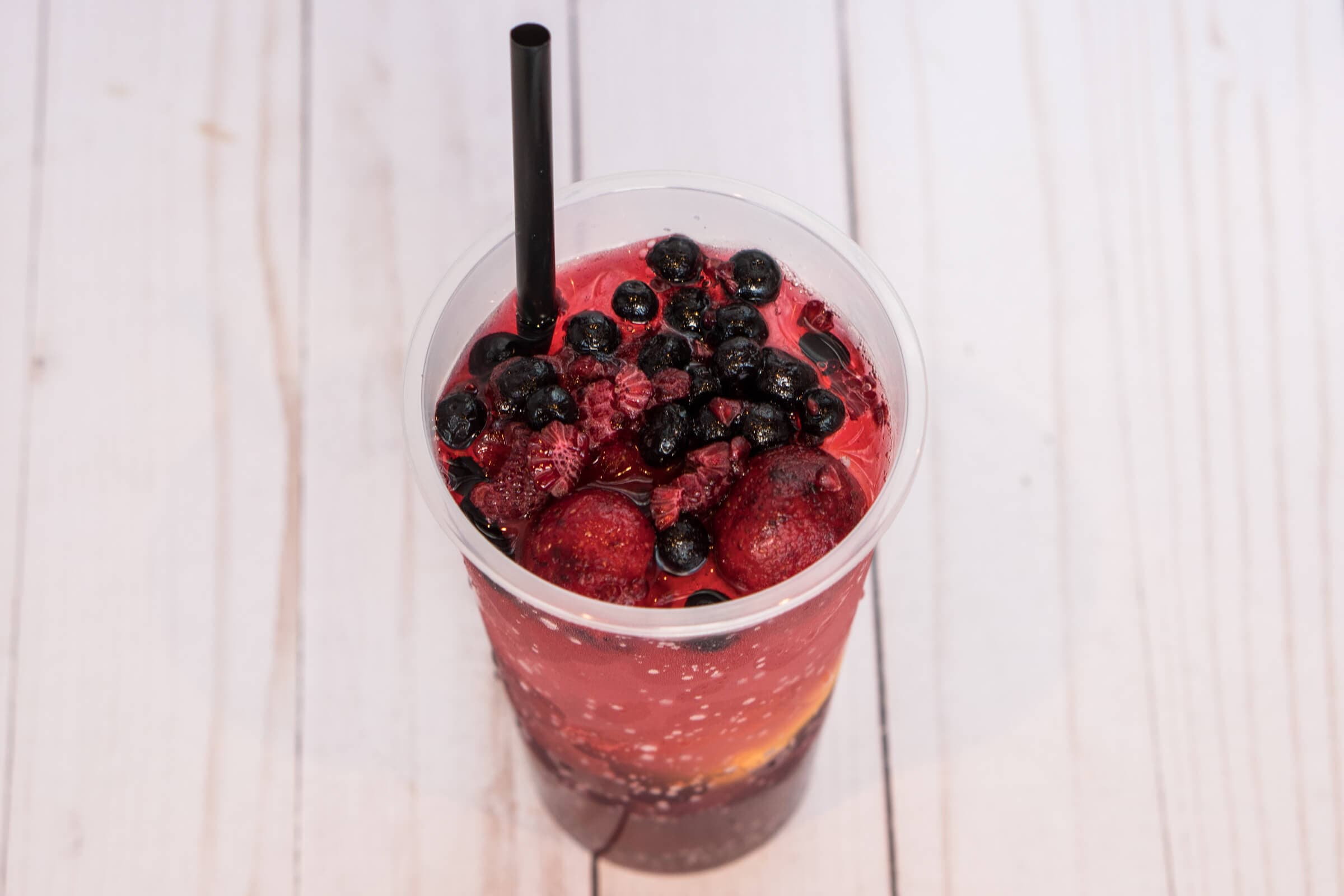 Lemon 7Up with Ribena and Berries (Cold)