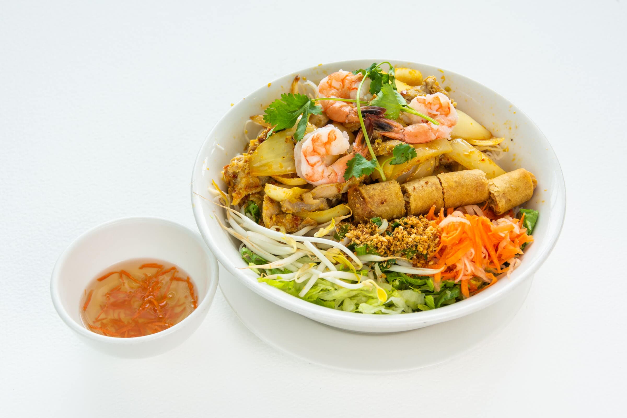 33. Rice Vermicelli with Wok-Seared Shrimp and Chicken in Lemongrass and Spring Roll - Bun Cha Gio Tom, Ga Xao Xa