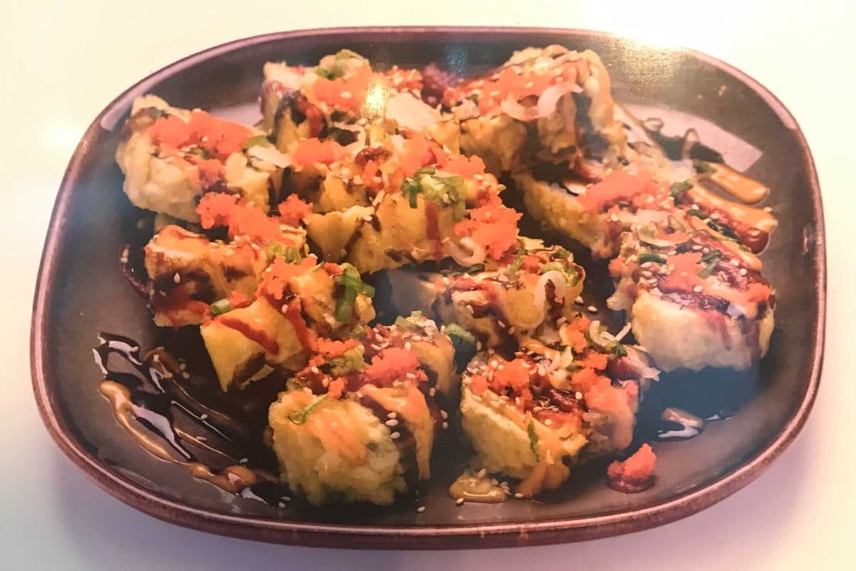 Creamy Lava Roll (12 pcs)